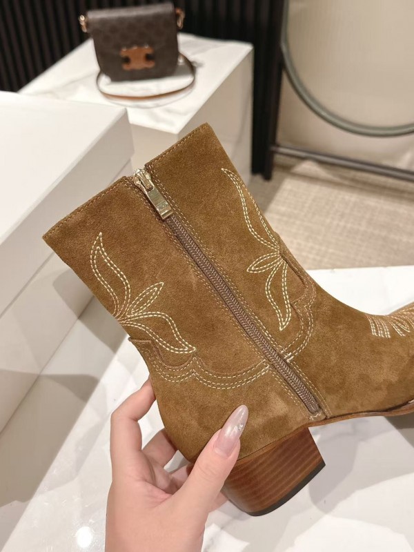 CELINE Fall/Winter 2025 Retro Fashion Ankle Boots - LY00440