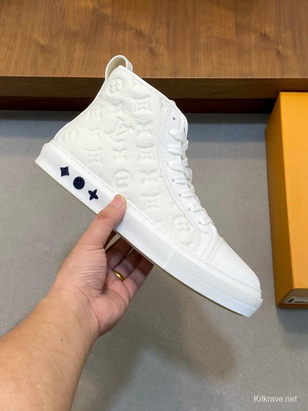 Adidas Originals Casual Sports Boots with High-End Leather Construction - KFY00460