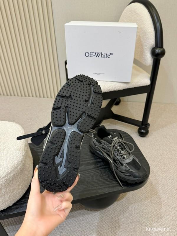 OFF-WHITE Seasonal Collection Lightweight Running Shoes - LY00380