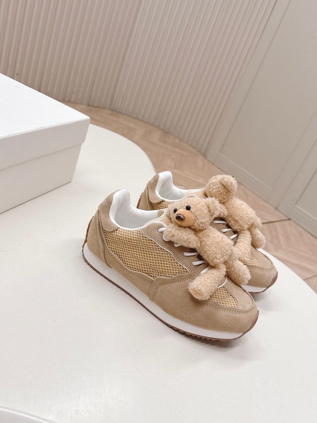 13DEMARZO Casual Bear Sneakers - LY00300