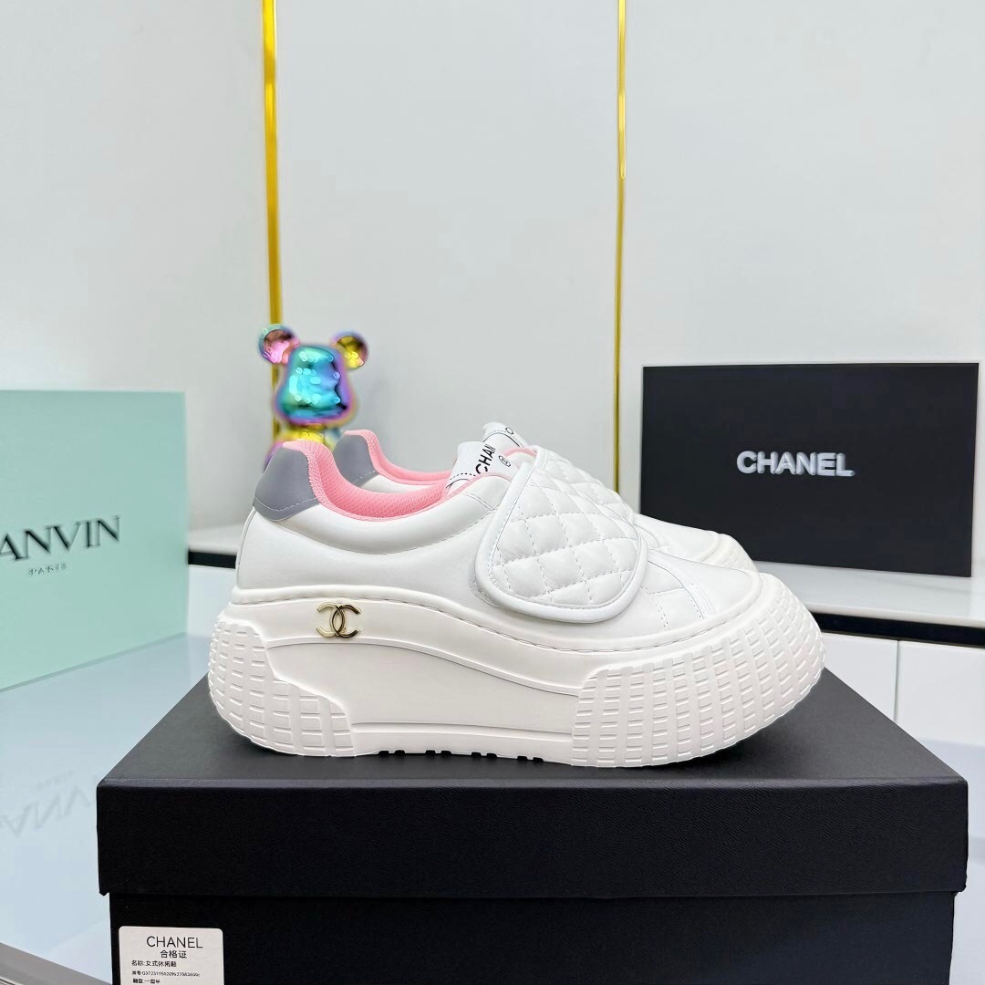 Chanel 2025/SS Panda Loafers Bread Shoes - LY00330