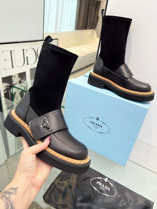 Prada Infinite Versatile Ankle Boots for Women - LY00300
