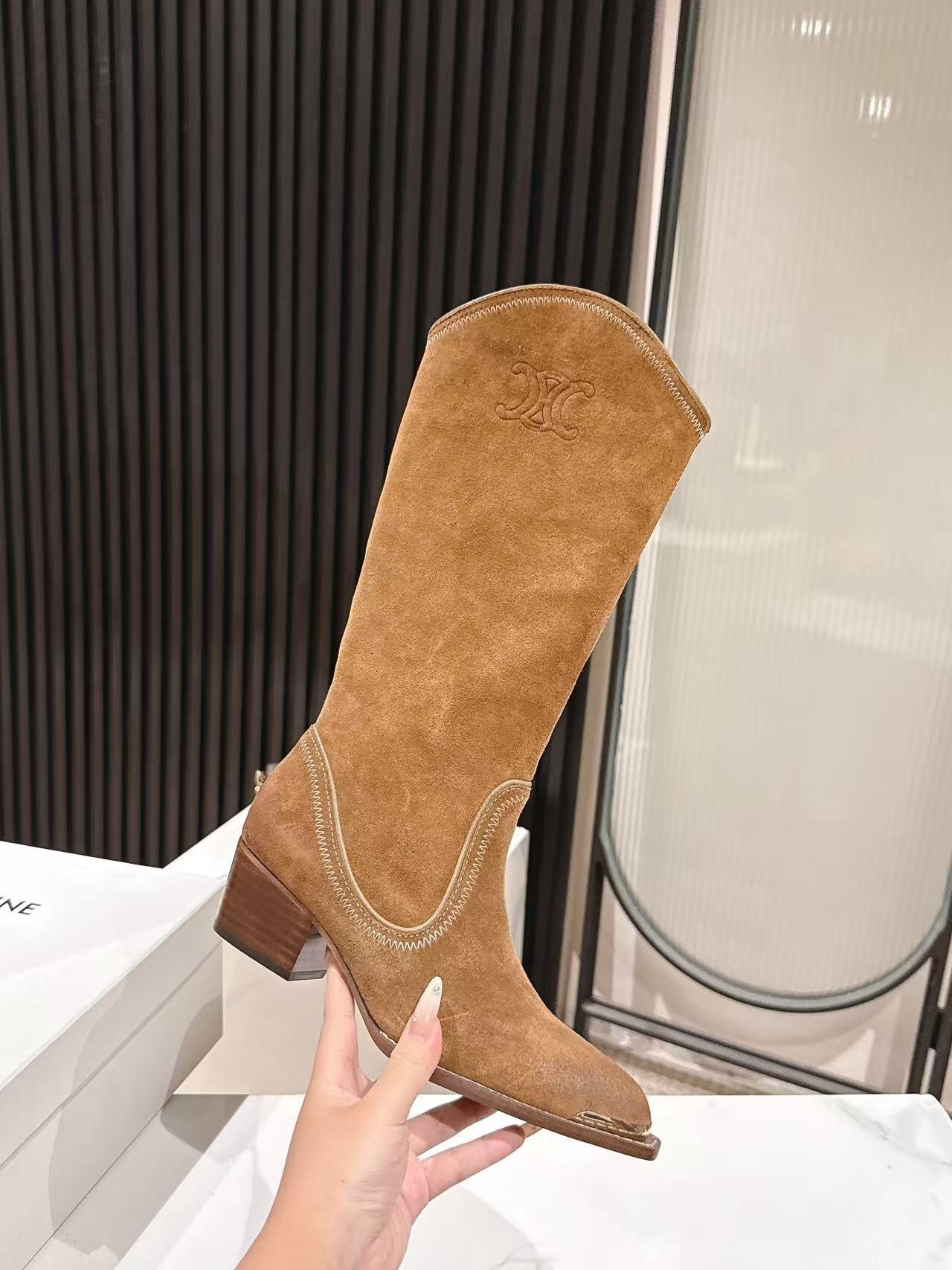 CELINE 2025/SS Fashion Boots Retro European Style Short Boots - LY00500
