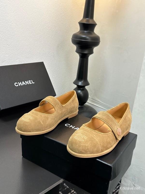 Chanel Quilted Flats Slip-On Mules - KFY00280