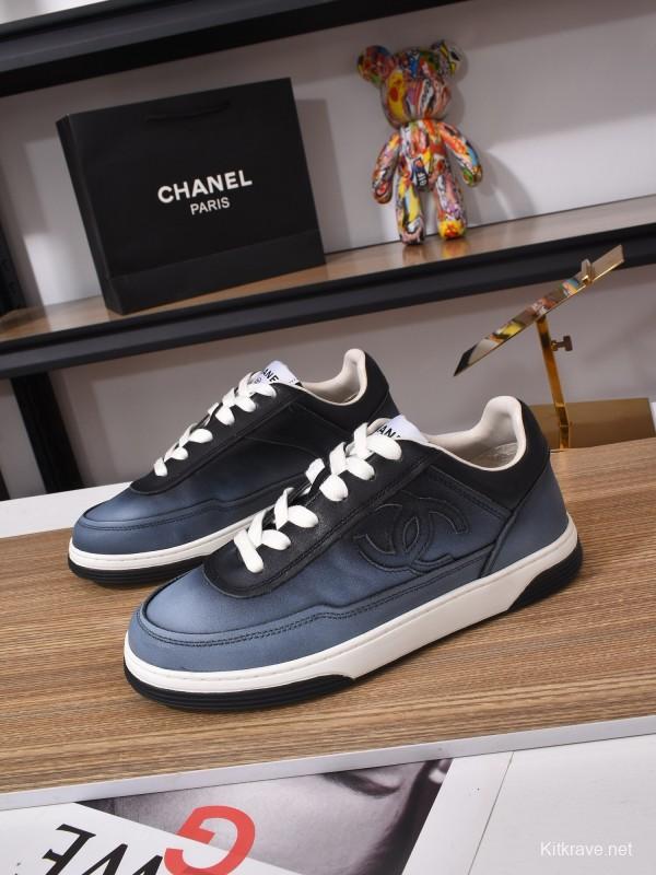 Chanel Classic Loafer with Gradient Logo and Platform Sole - KFY00350