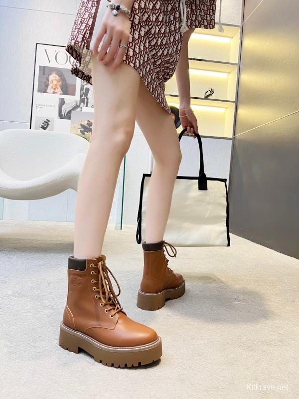 Celine BULKY TRIOMPHE Lace-Up Boots with Calfskin Upper - L Y00340