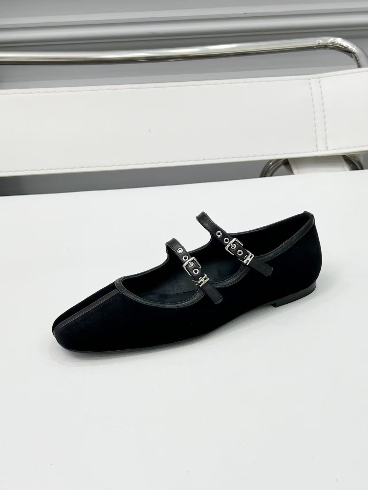 Hermès Classic Sandals with Upgraded Craftsmanship and Materials - LY00300