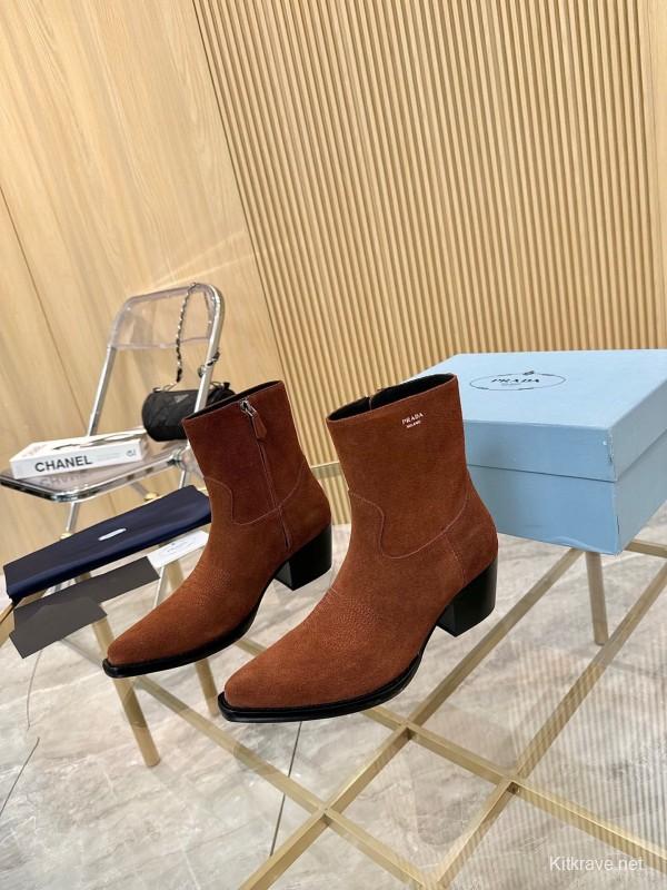 Prada Classic Pointed Boots 2025 SS Collection - L Y00330