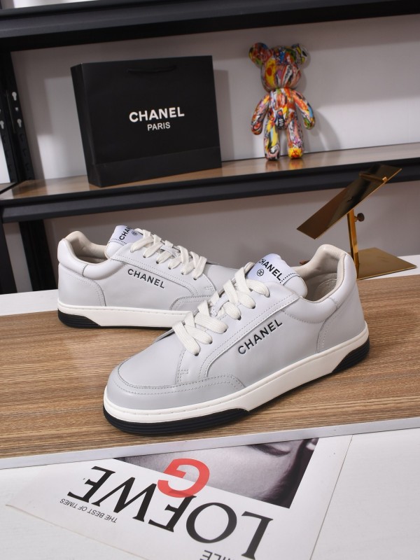Chanel Classic Loafer with Gradient Logo and Platform Sole - KFY00350