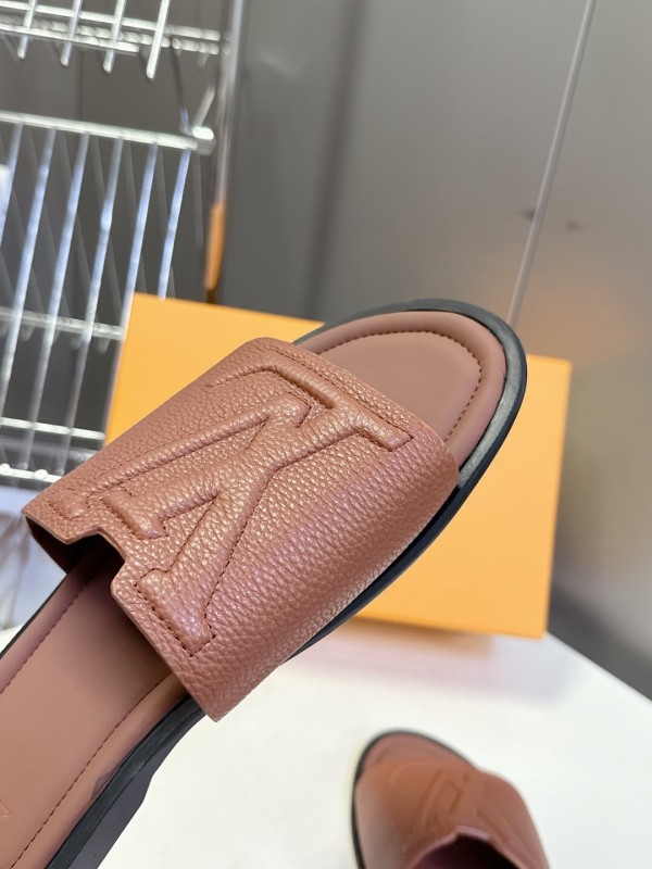 Louis Vuitton Venice Series Sandals with Monogram Embossing and Adjustable Strap - KFY00220