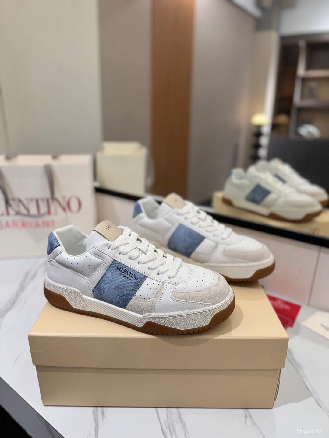 VALENTINO 2025 SS Casual Sneakers with Large V Velcro Strap - AS00370