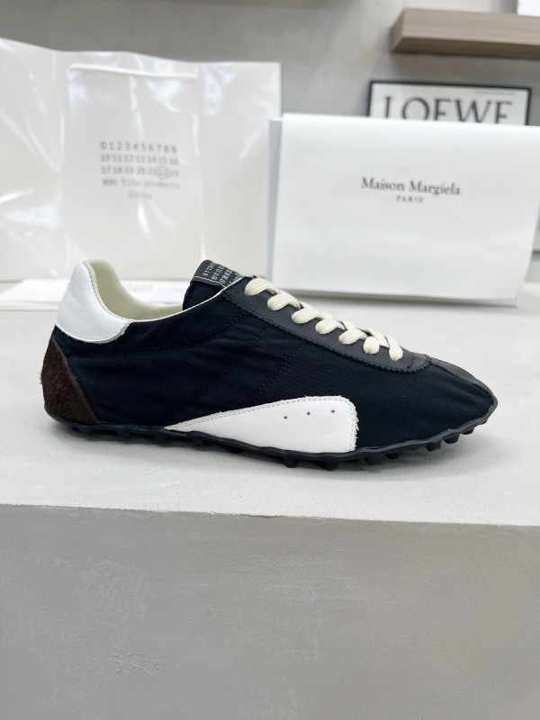 Maison Margiela Couple Sports Casual Shoes - AS00240