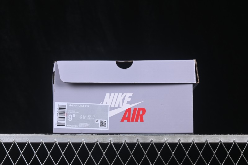 Nike Air Force 1 '07 Low Skateboarding Shoes with Full-Length Air Cushion - HO7788-112
