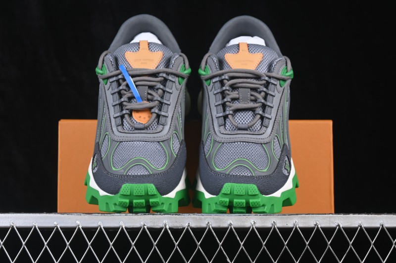 Louis Vuitton Tatic Runner Retro Chunky Dad Sneakers - GREEN