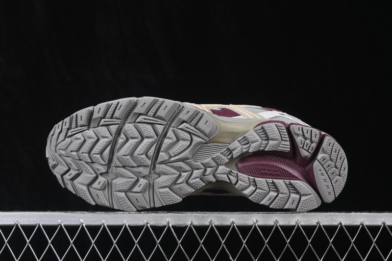 Asics Gel-Kahana 8 Retro Casual Sneakers - 1203B133-026