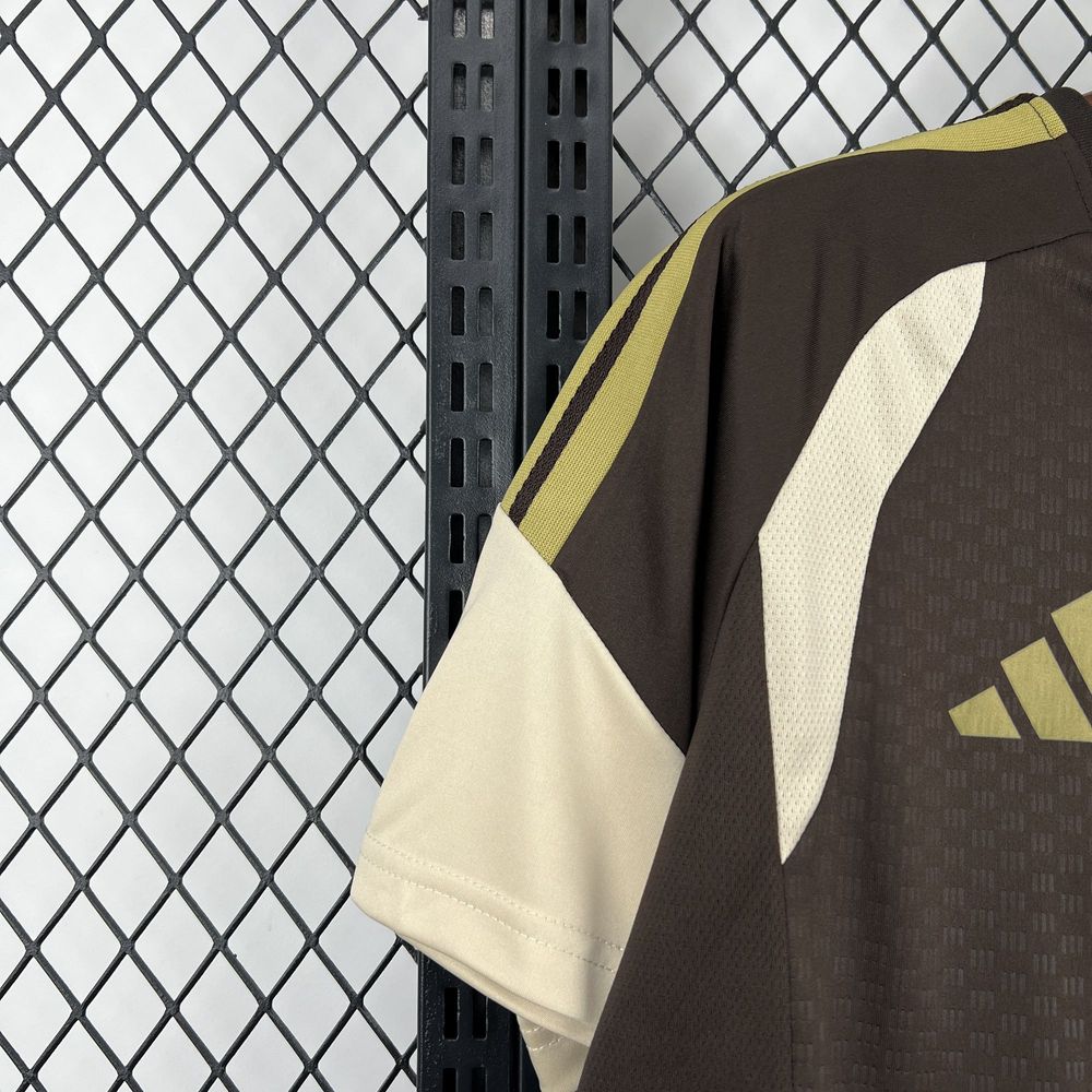 25/26 Flamengo Pre-Match Jersey