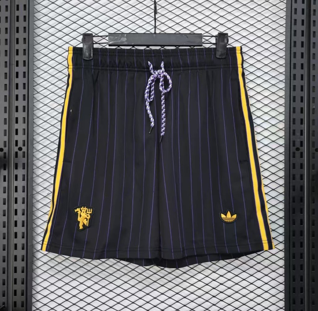 Player Version 25/26 Manchester United Black Adidas Original Shorts