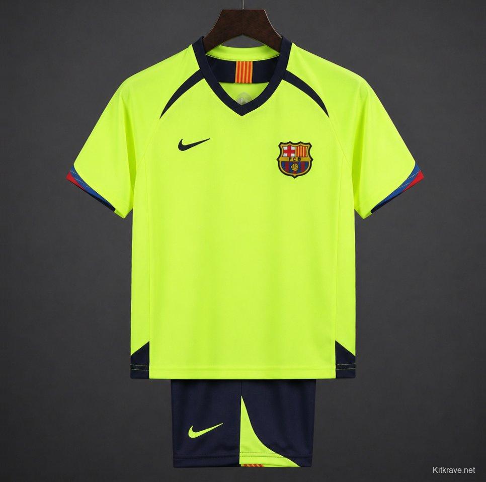Retro Kids 05/06 Barcelona Away Jersey