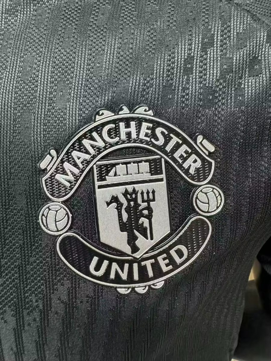 Player Version 26/27 Manchester United Black Goalkeeper Jersey